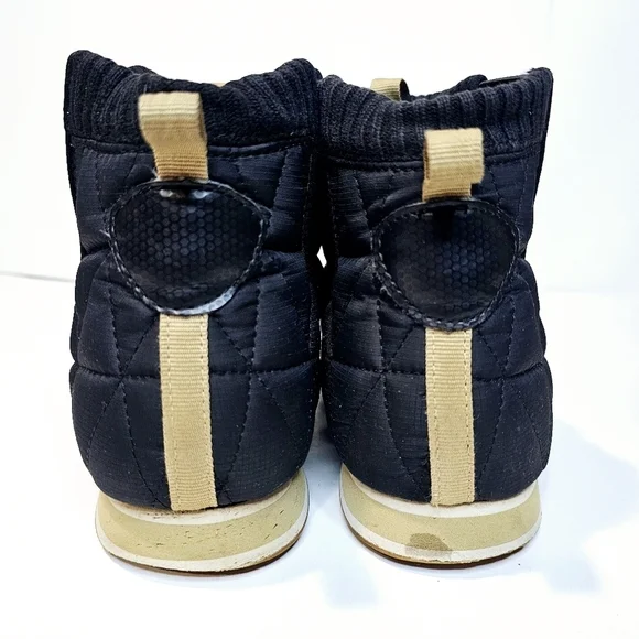 Teva ReEmber Mid Black Quilted  Ankle Boots - Picture 4 of 10